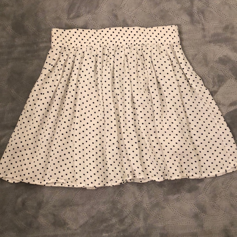 White and black polka dot skater skirt